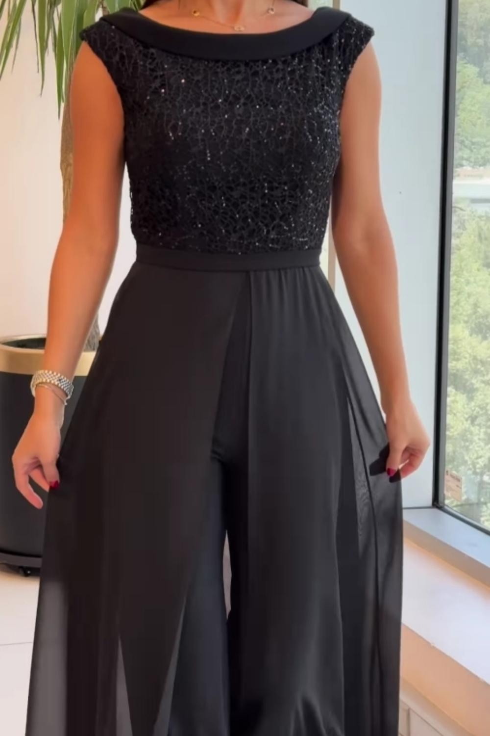 Women's Sleeveless Textured Jumpsuit – Fitted Casual Summer Jumpsuit