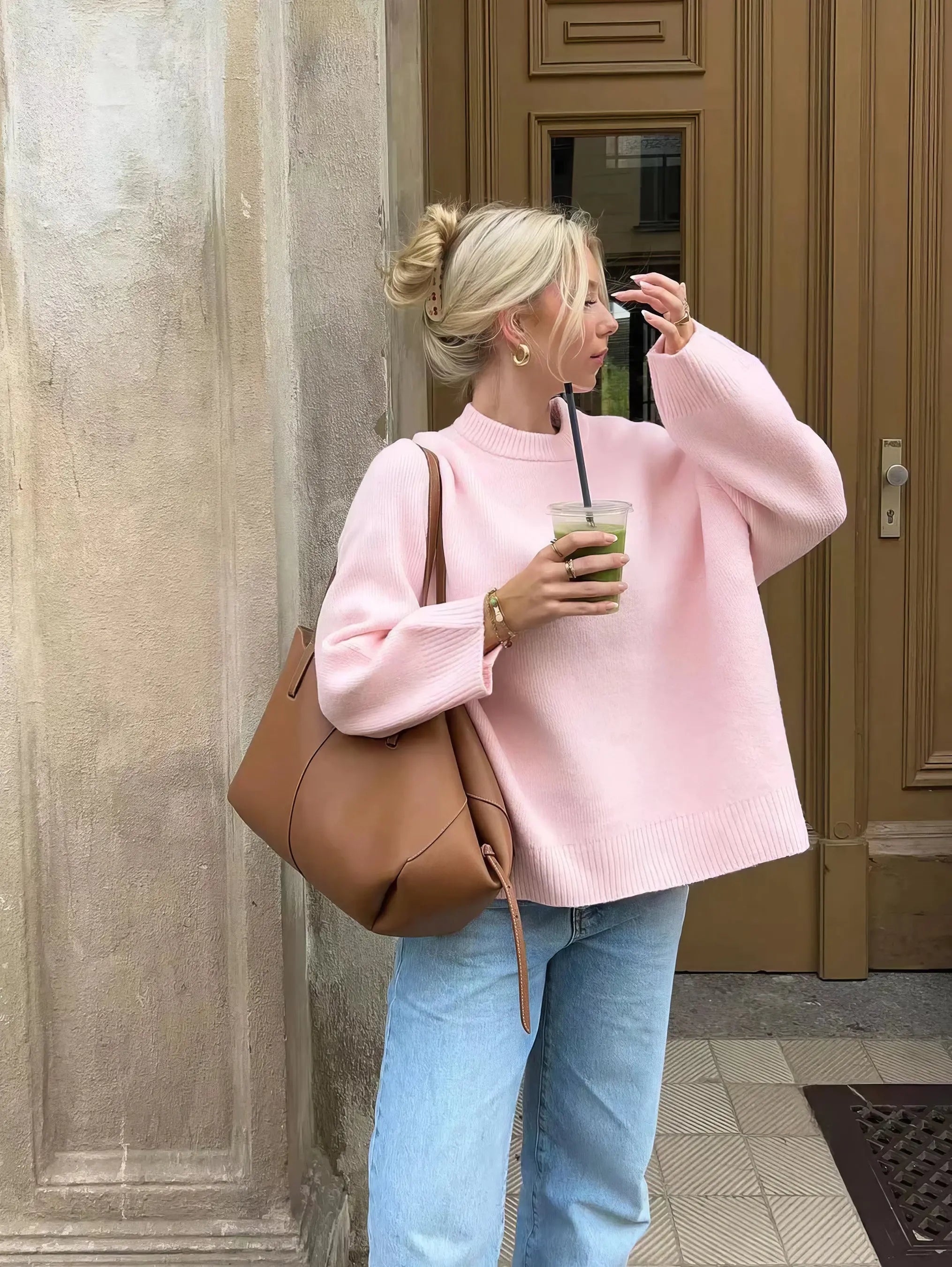 Women's Relaxed Crew Neck Sweater – Oversized Soft Knit Pullover