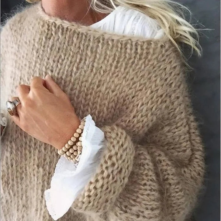 Women's Plush Oversized Sweater – Relaxed Crew Neck Knit Pullover
