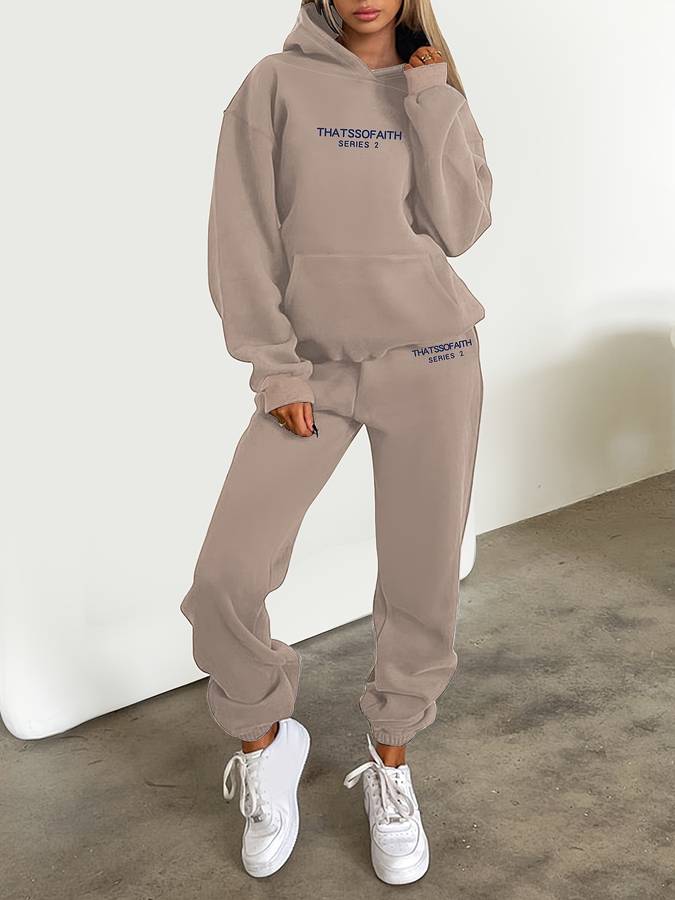Women's Graphic Loungewear Set – Oversized Sweat Set
