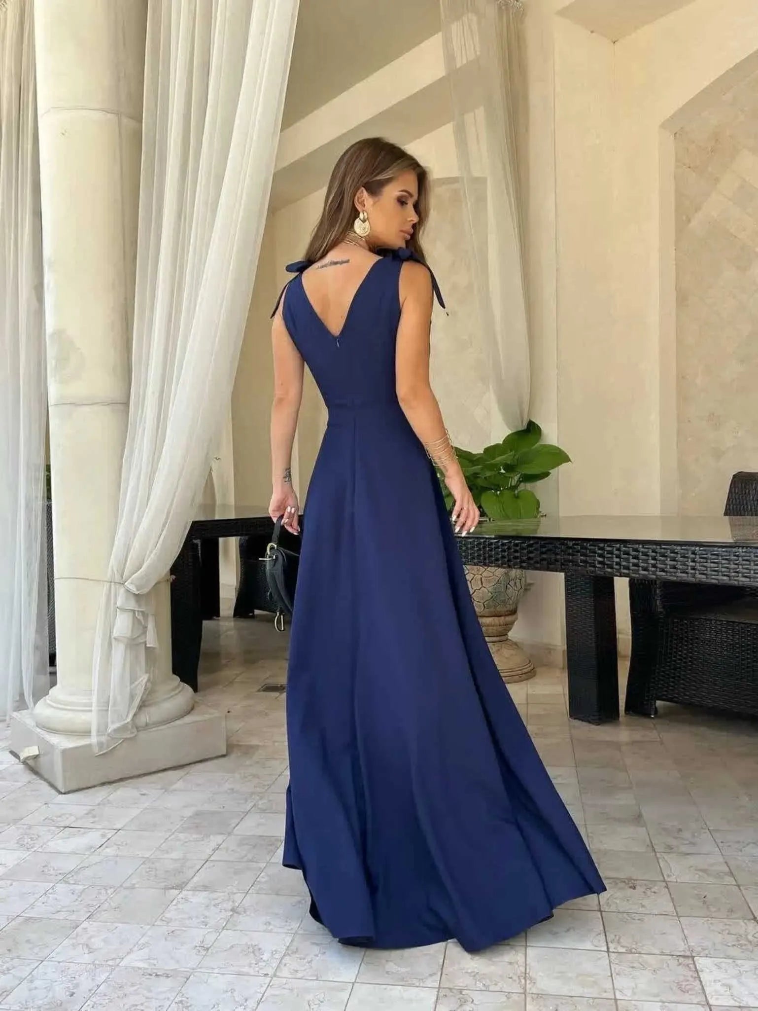 Women's Side Slit Evening Maxi Dress – V-Neck Fitted Formal Gown