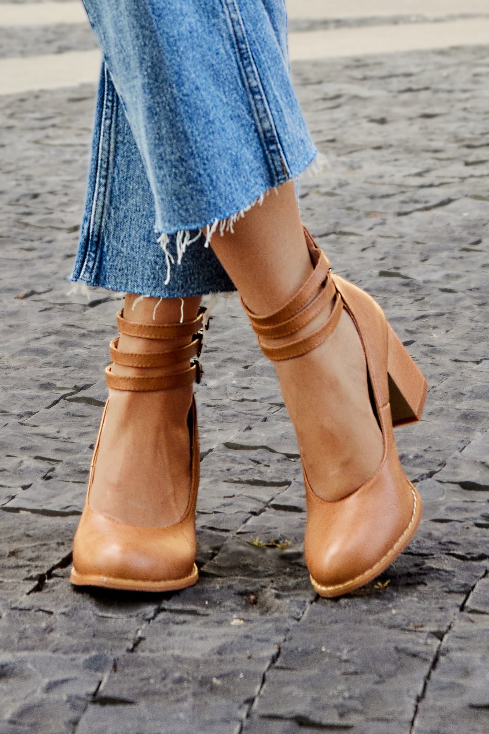 Women’s Heeled Sandals – Ankle Strap Block Heel Sandals – Casilda