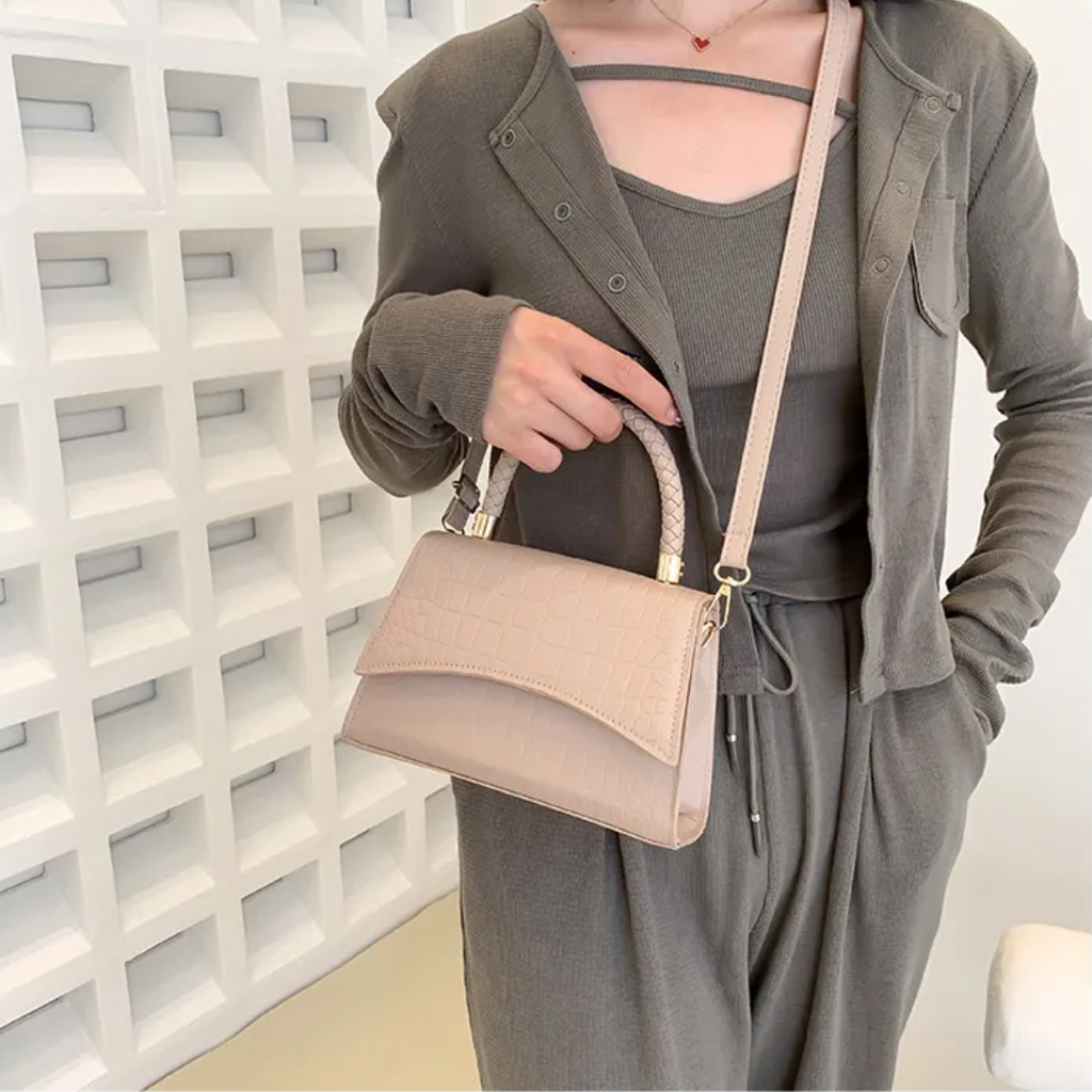 Women's Handbag – Convenient Everyday Handbag – Andrea