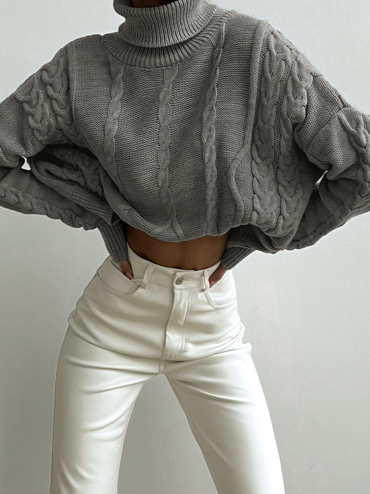 Women's Oversized Cropped Turtleneck – Ribbed High Neck Long Sleeve Sweater