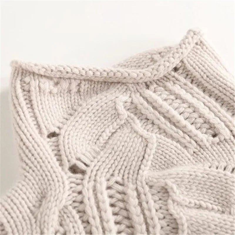 Women's Minimal Crew Neck Sweater – Classic Long Sleeve Knit Pullover