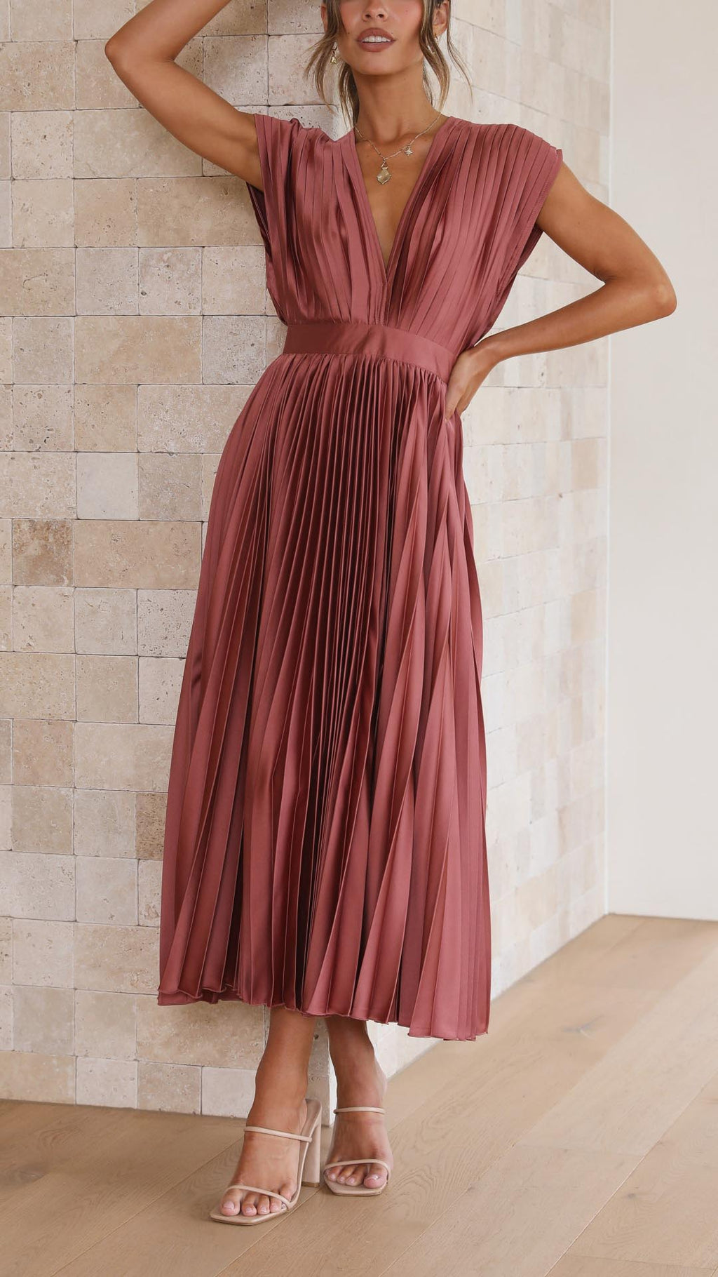 Women's Pleated Maxi Dress – Elegant Occasion Dress