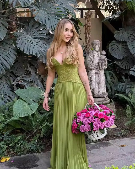 Women's Sweetheart Neckline Maxi Dress – Pleated Strappy Formal Dress