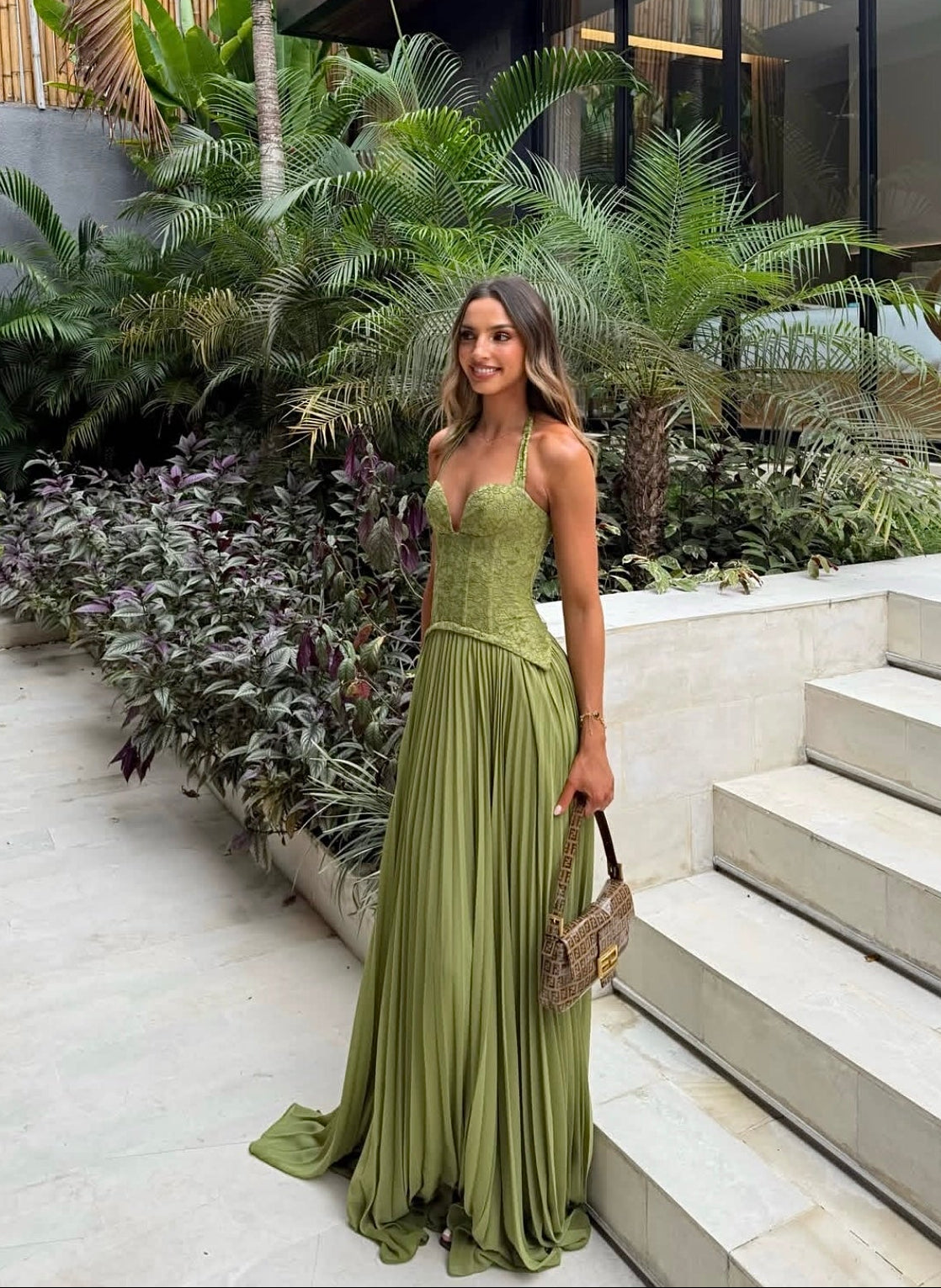 Women's Sweetheart Neckline Maxi Dress – Pleated Strappy Formal Dress