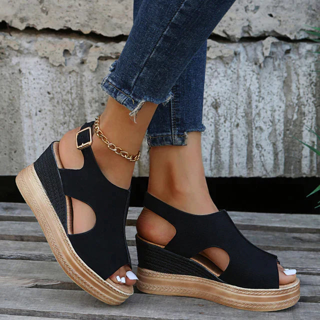 Women's Platform Sandals with Cushioned Sole and Adjustable Straps