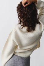 Women's Oversized Sweater – Balloon Sleeve Round Neck Pullover