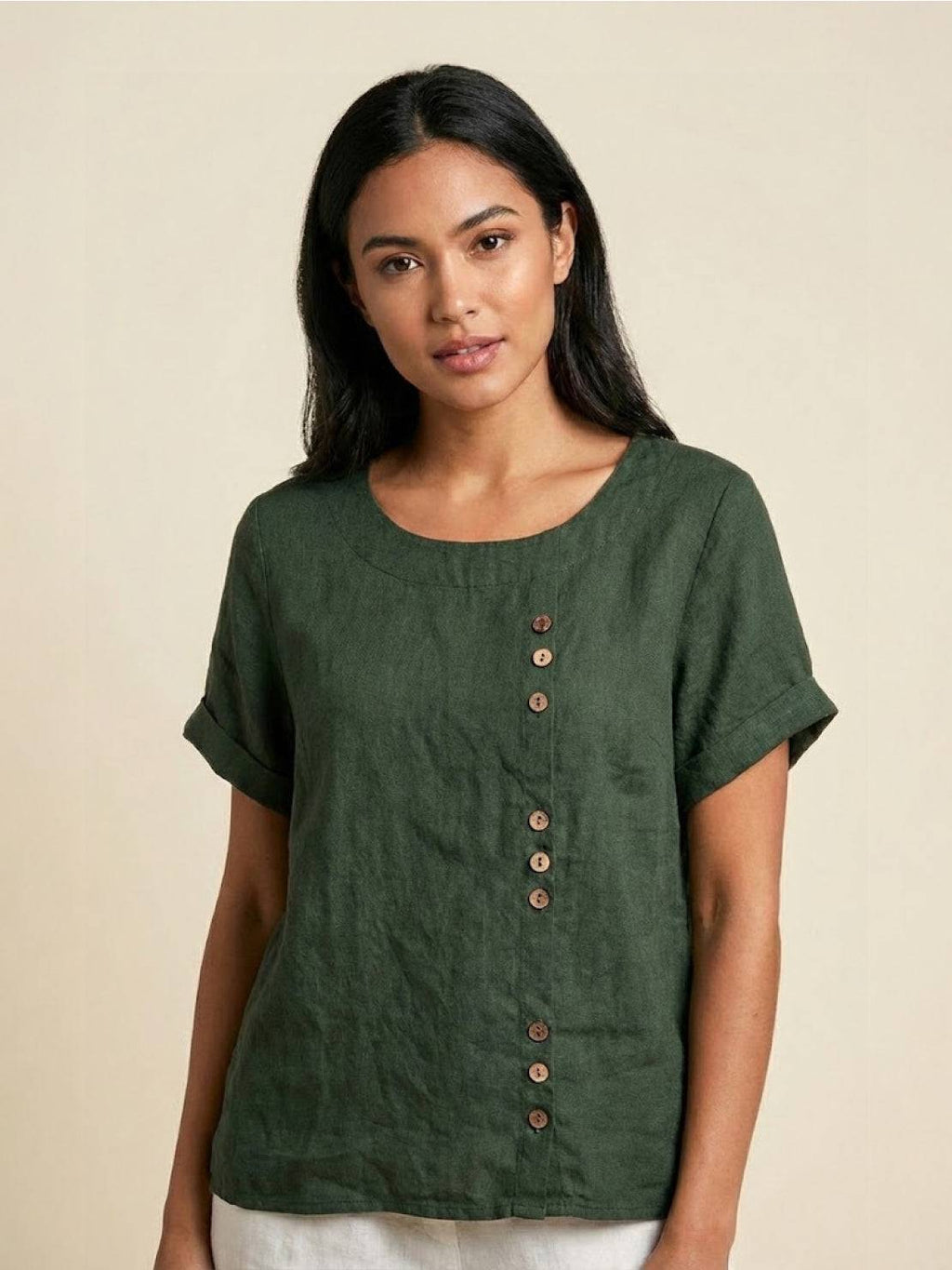 Women's Button Blouse with Round Neckline and Relaxed Fit