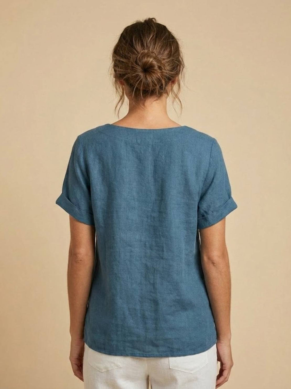 Women's Button Blouse with Round Neckline and Relaxed Fit