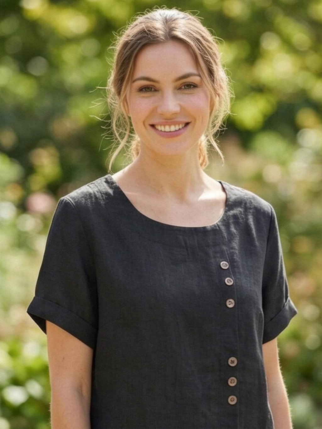 Women's Button Blouse with Round Neckline and Relaxed Fit