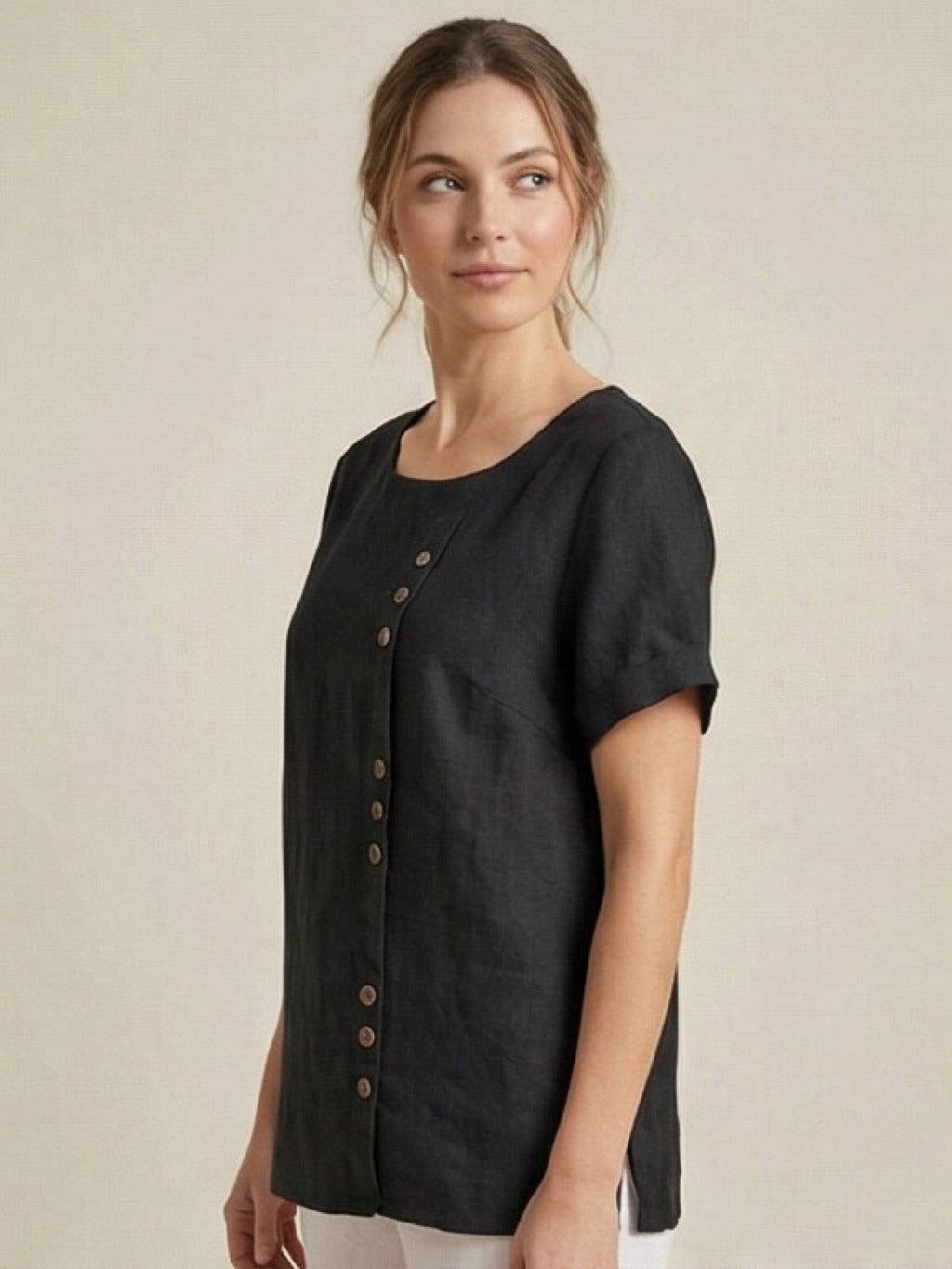Women's Button Blouse with Round Neckline and Relaxed Fit