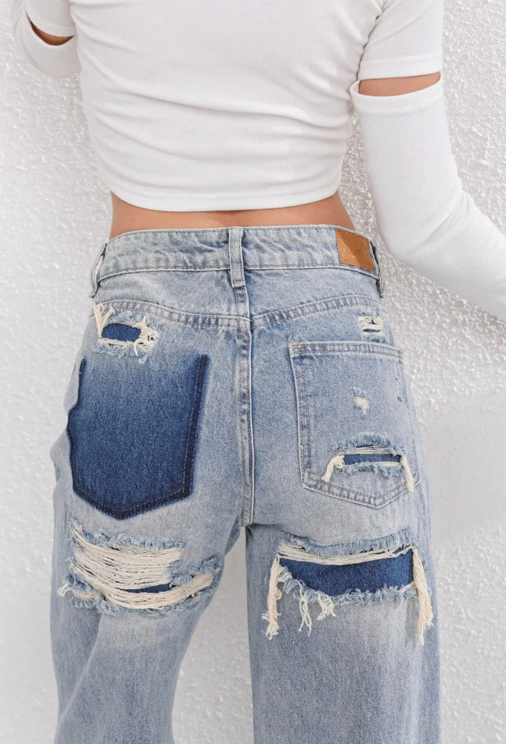 Women's Distressed Jeans – Vintage Straight Leg Jeans
